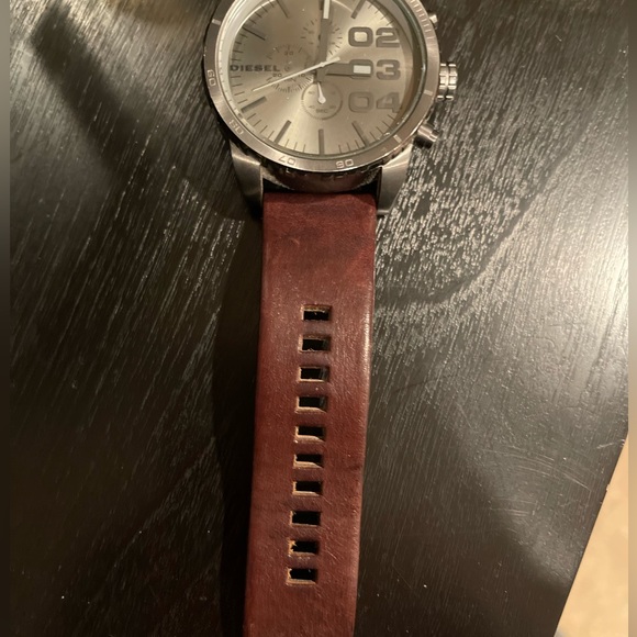 Men’s Diesel watch - Picture 5 of 15